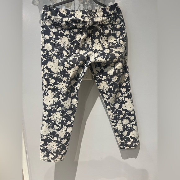 Tory Burch Size 32 Blue White Alexa Floral Mid Rise Cropped Designer Jeans. C043 - Picture 3 of 8